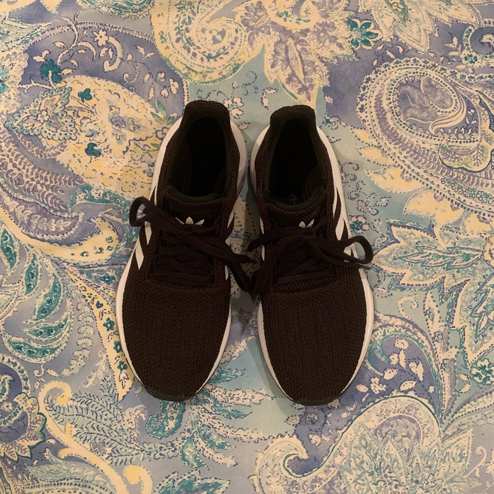 Adidas Sneakers!